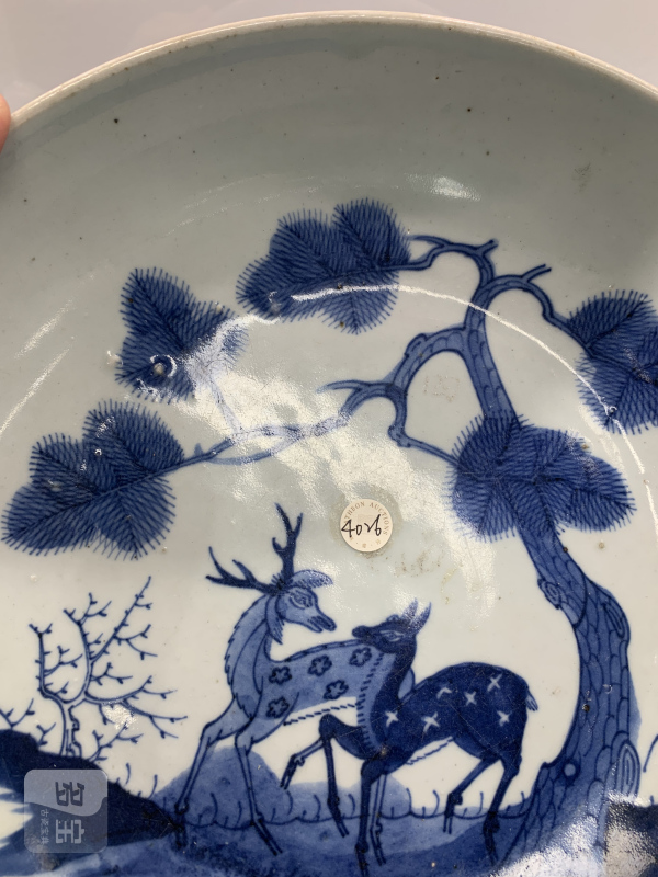 清乾隆青花松鹿灵芝纹大盘 - 图4